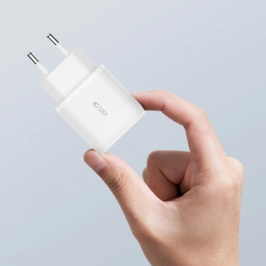 Tech-Protect C20W USB-C PD 20W / USB-A QC 3.0 network Įkroviklis USB-C / Lightning Kabelis - baltas 6